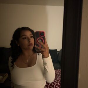 Meet your Posher, Jaela